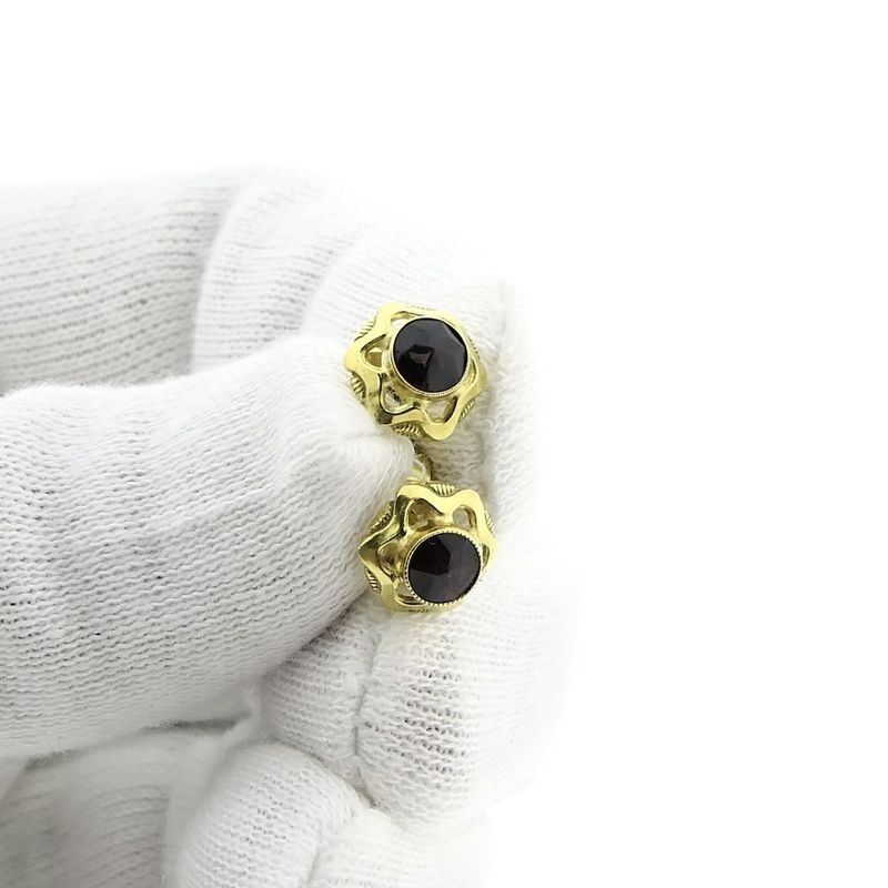 Image 11 of Vintage gold stud earrings with garnet