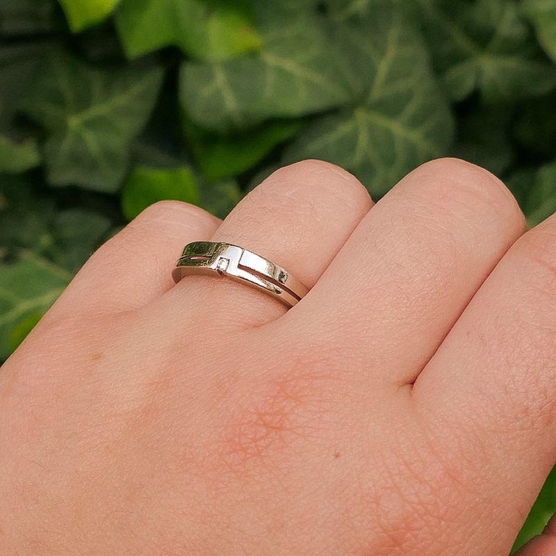 Image 4 of White gold ring with diamond; 0.01 ct. | Jeunesse