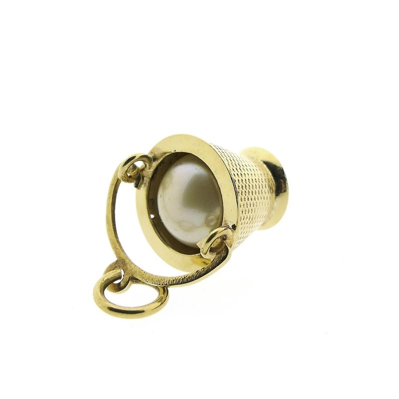 Image 4 of Gold bucket pendant with artificial pearl