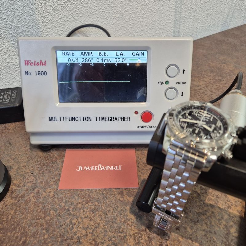 Image 20 of Breitling Chronomat 44 B01 AB0110; Chronograph men's watch