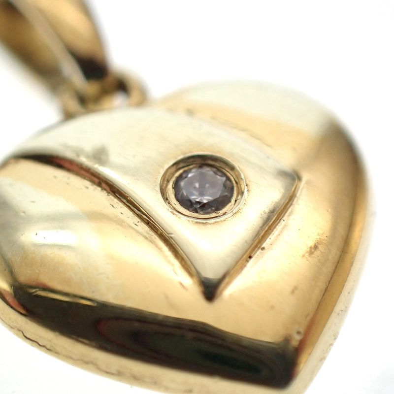Image 3 of Gold pendant of a heart with zirconia
