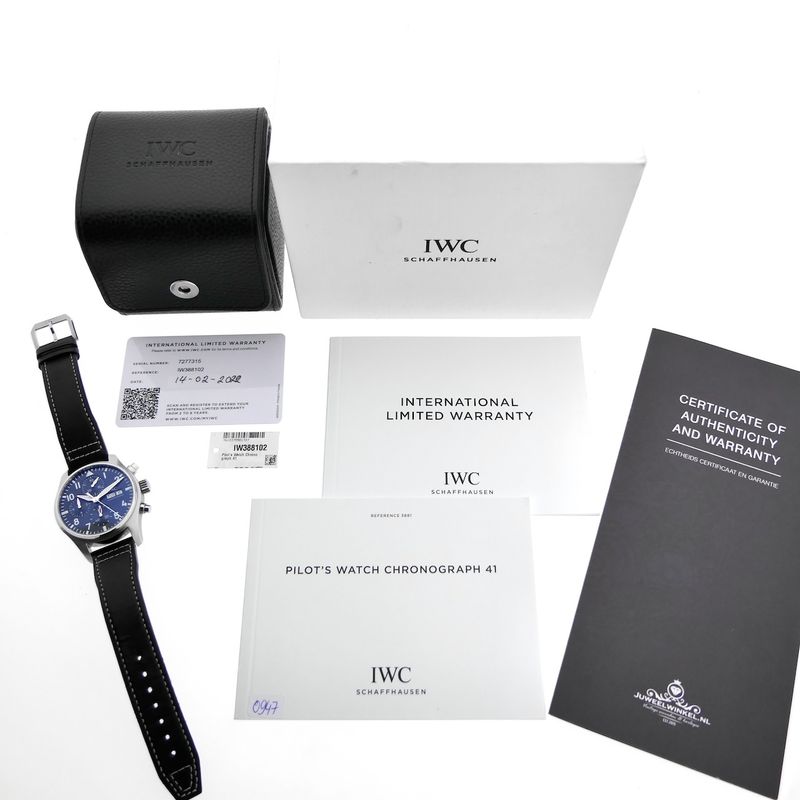 Image 17 of IWC Pilot Chronograph IW3881; Automatic men's watch