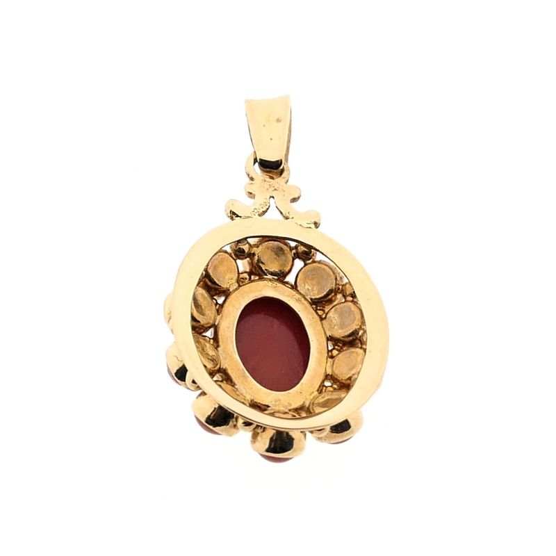 Image 5 of Gold pendant with blood coral