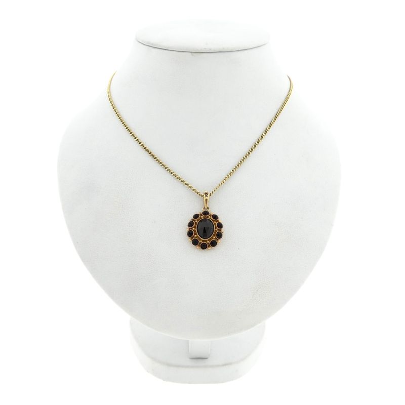 Image 4 of Gold pendant with garnet