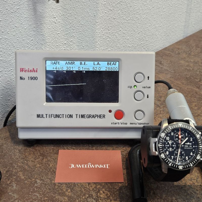 Image 21 of Fortis Novonaut N-42 Legacy Edition F2040009; Automatic chronograph men's watch