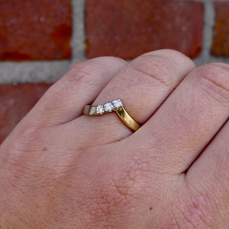 Image 10 of Bicolor Gold V-Shaped Ring with Diamonds; 0.105 ct.