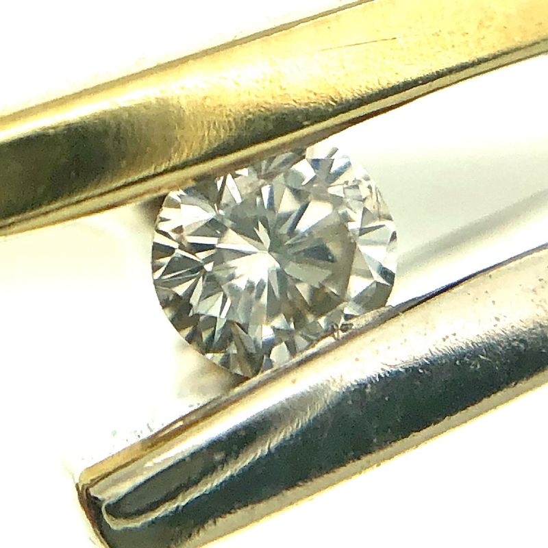 Image 6 of Two-tone gold bangle with 0.05 ct. diamond | Ø 61 mm