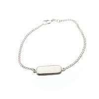 Silver gourmet link bracelet with engraving plate; Children
