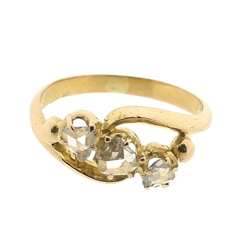 Image 5 of Gold ring with diamonds; Approx. 0.15 ct.