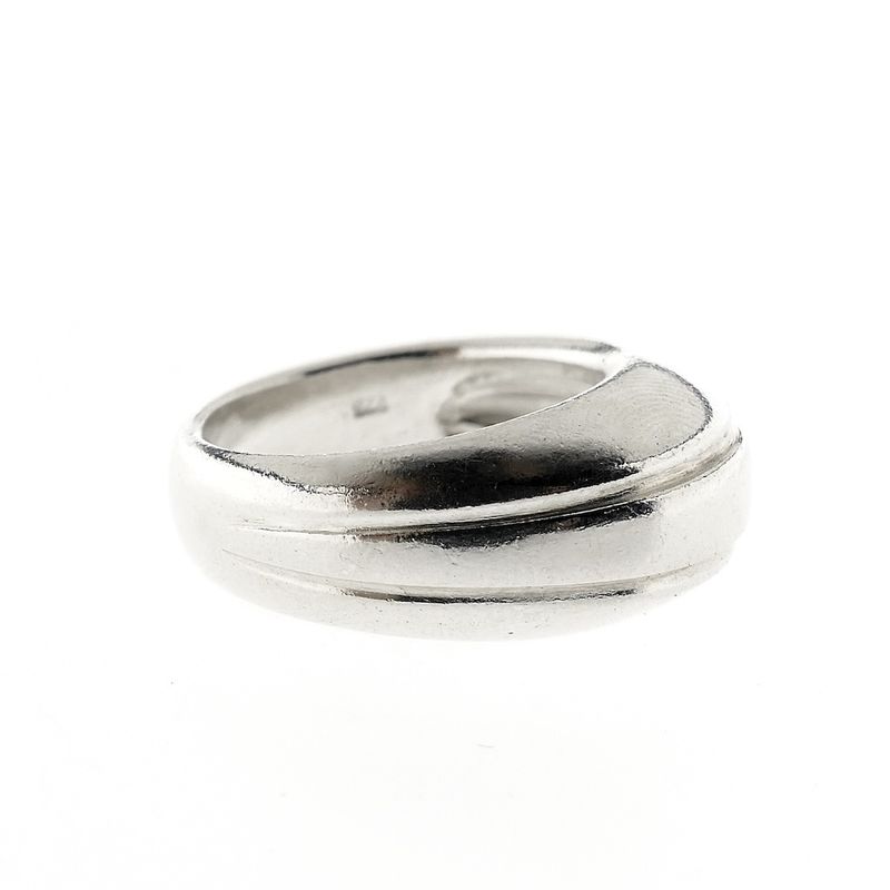 Image 2 of Silver ring with a domed design