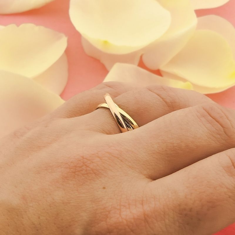 Image 4 of Tricolor gold trinity ring