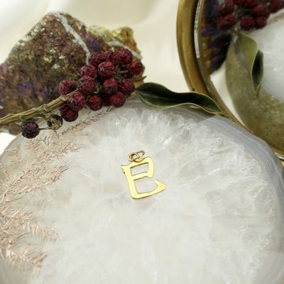 Image 2 of Gold pendant of Chinese horoscope sign; Snake