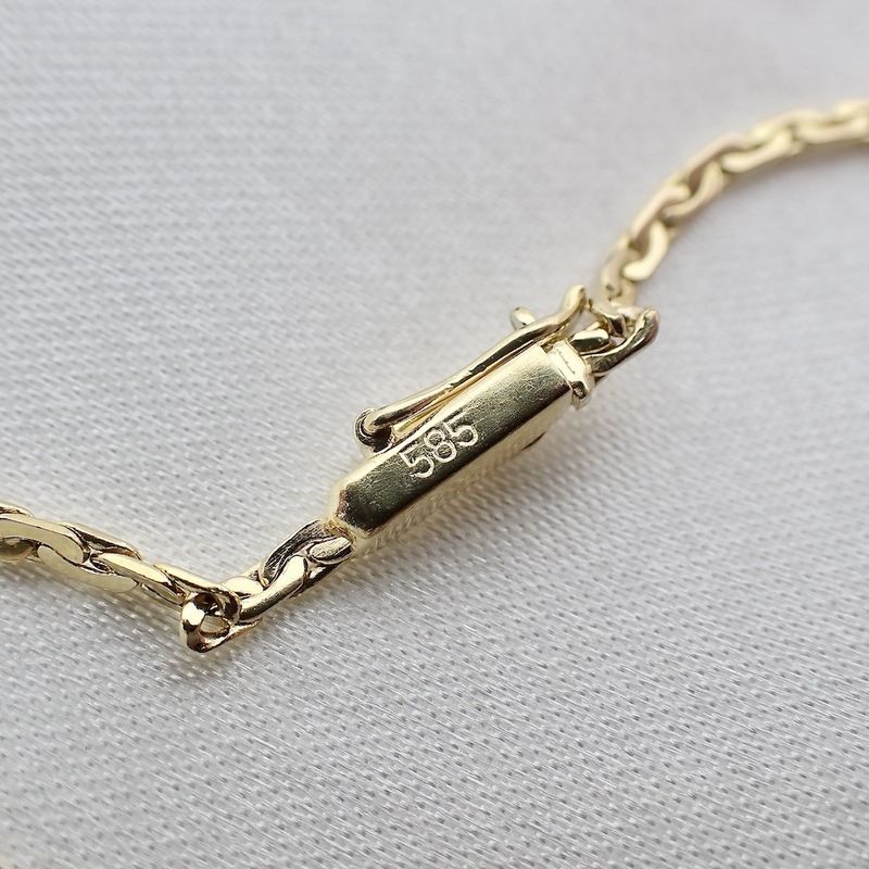 Image 5 of Gold necklace with fixed pendant