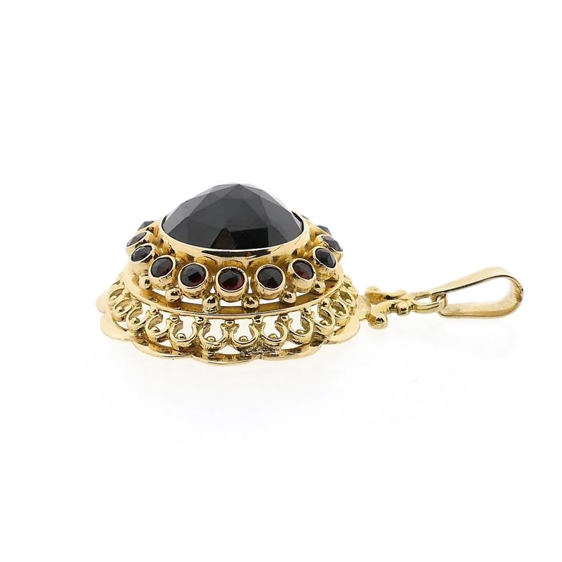 Image 6 of Vintage Gold Garnet Pendant