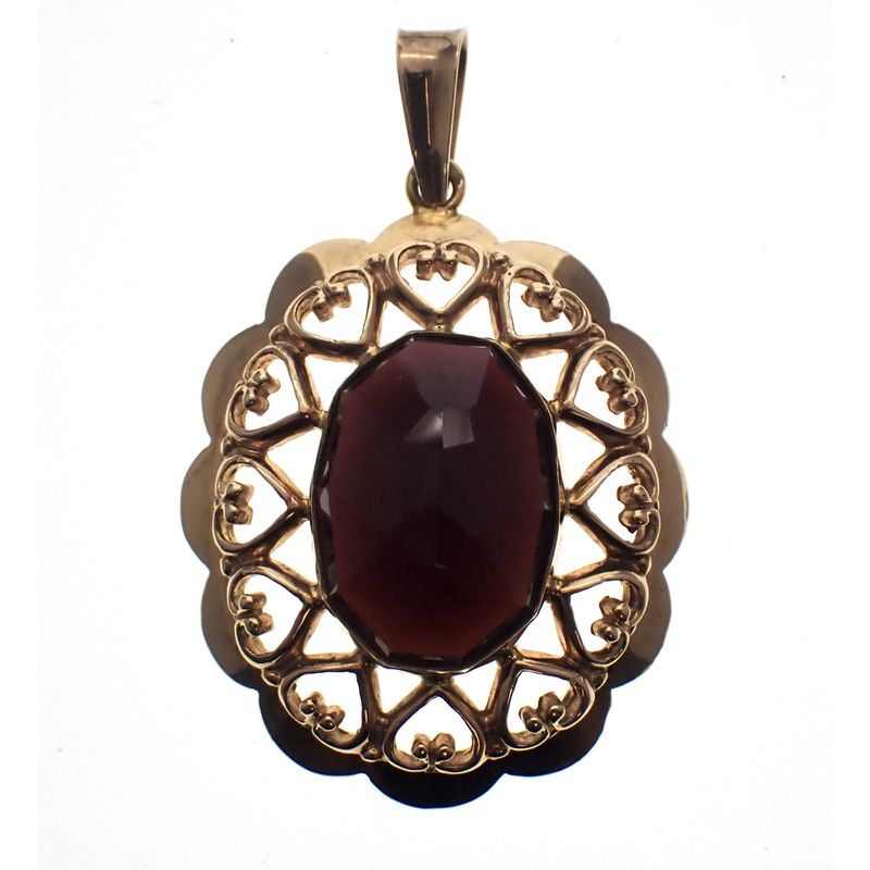 Image 4 of Vintage gold pendant with garnet stone.