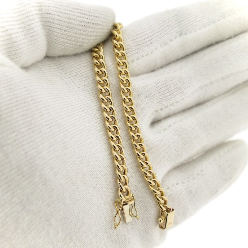 Image 8 of Gold gourmet link bracelet | 17 cm