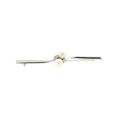 Image 1 of Narrow white gold brooch with pearl and diamonds; 0.06 ct.