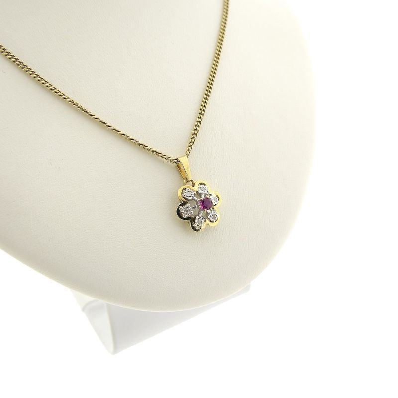 Image 3 of Gold pendant with ruby ​​and diamond | 0.06 ct.
