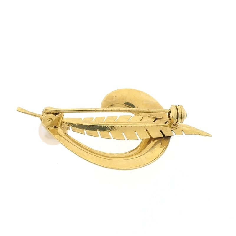 Image 2 of Gold feather brooch with pearl