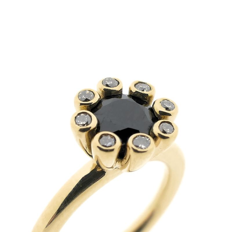 Image 2 of Gouden Bron Jewelry 'Sprite' ring with sapphire and diamond; 0.04 ct.