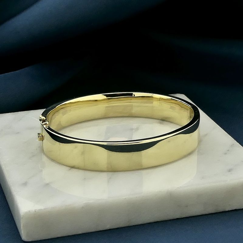 Image 2 of Gold wide slave bracelet | Ø 60mm