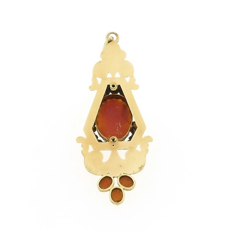 Image 3 of Antique gold pendant with blood coral