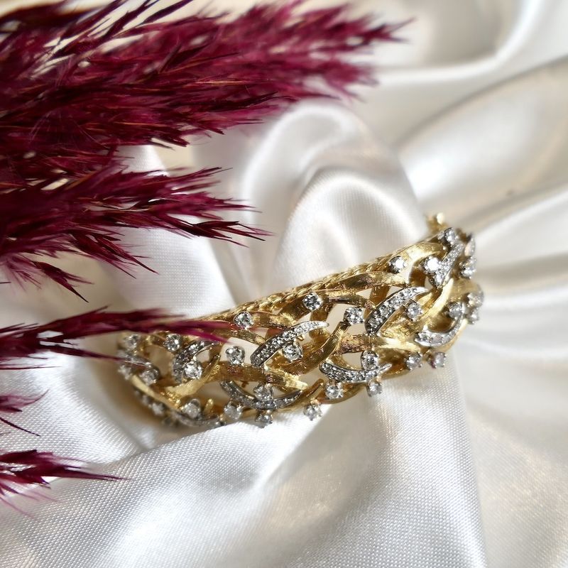 Image 9 of Luxurious gold bracelet with diamond; 1.78 ct.