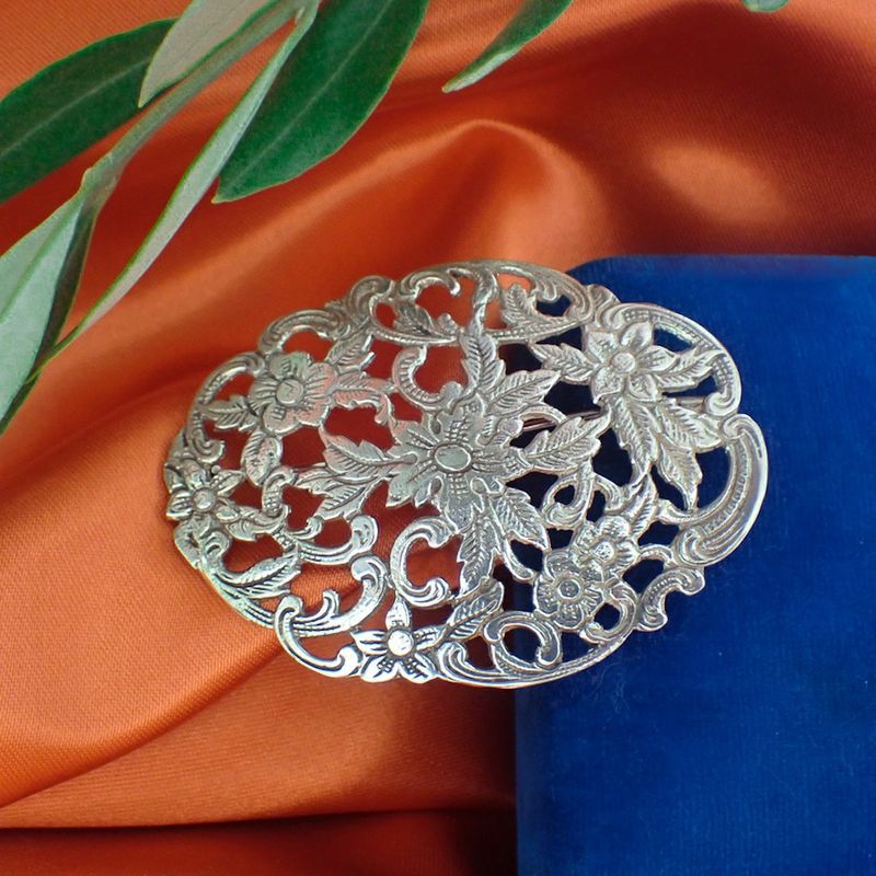 Image 2 of Silver brooch | Floral design