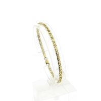 Gold closed Figaro link bracelet | 19 cm
