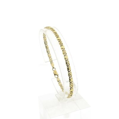 Gold closed Figaro link bracelet | 19 cm Image 1 of Gold closed Figaro link bracelet | 19 cm