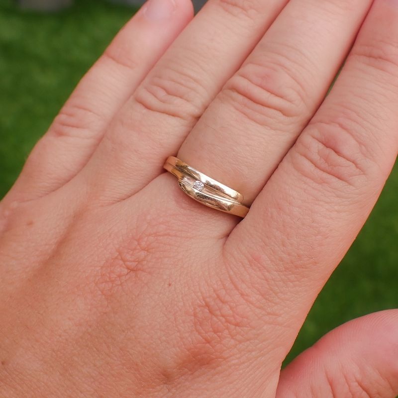 Image 4 of Gold solitaire ring with diamond; 0.02 ct.