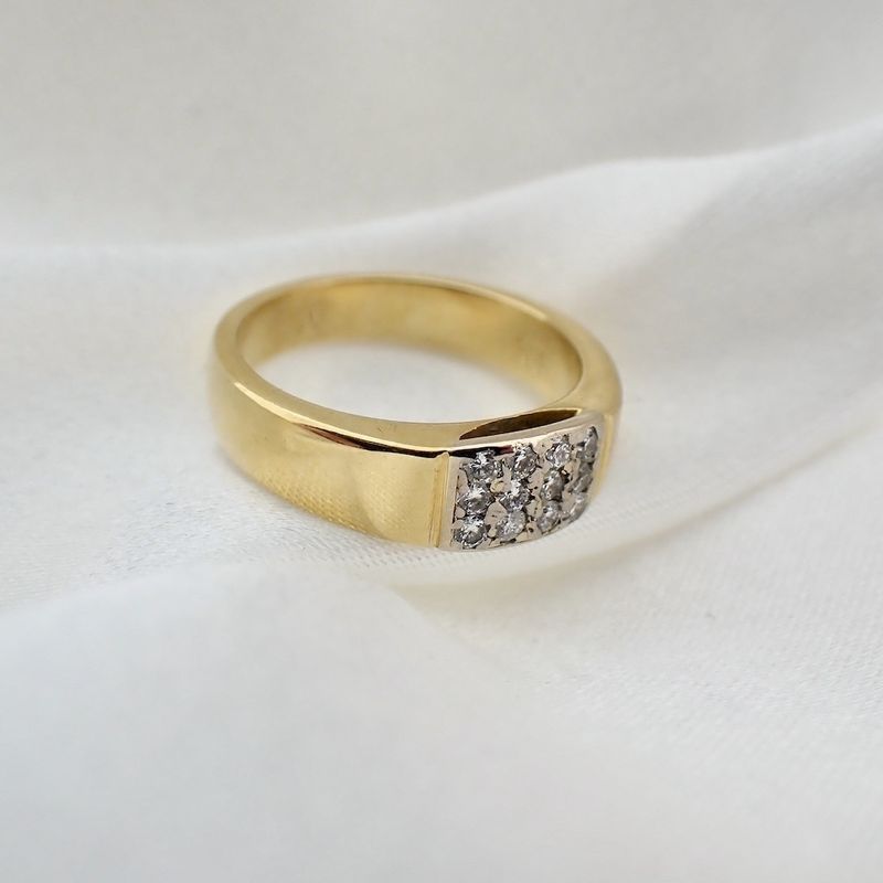 Image 2 of Gold pavé ring set with diamonds; 0.12 ct.