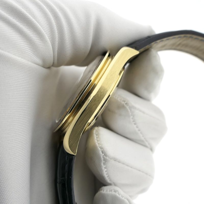 Image 18 of Omega Speedmaster Reduced 175.0032; 18k. gouden chronograaf horloge