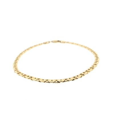 Gold flat anchor link bracelet | 20.5 cm Image 1 of Gold flat anchor link bracelet | 20.5 cm