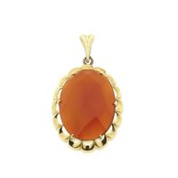 Vintage gold pendant with carnelian.