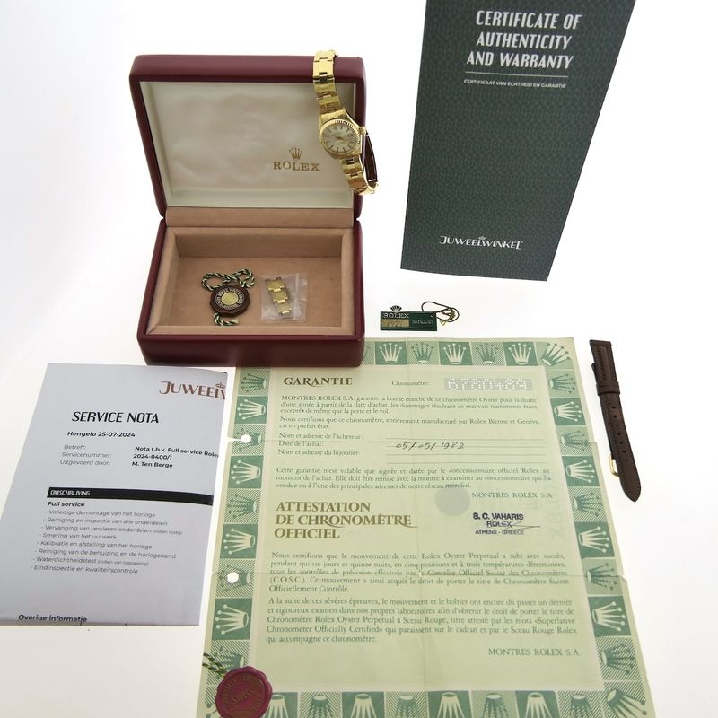 Image 15 of Rolex Lady Datejust 26mm 6927; 18k. Vintage ladies watch in full set