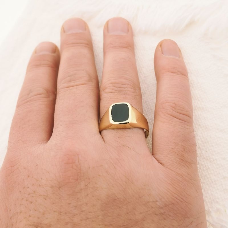 Image 4 of Gold men's signet ring with onyx