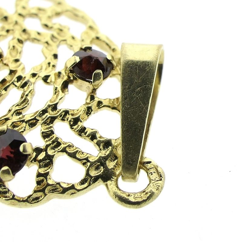 Image 4 of Vintage gold pendant with garnet
