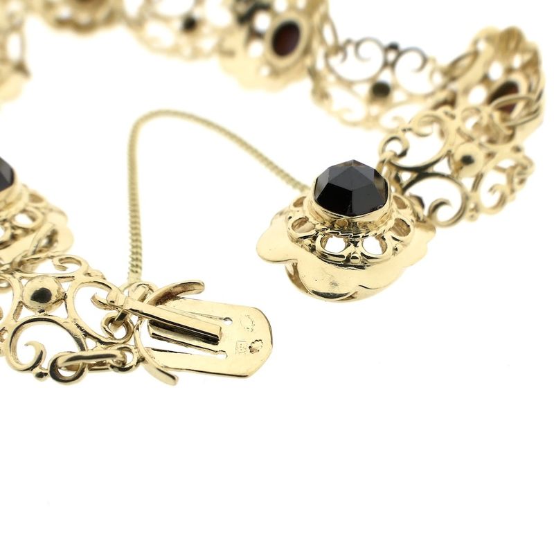 Image 4 of Antique gold boat bracelet with garnet