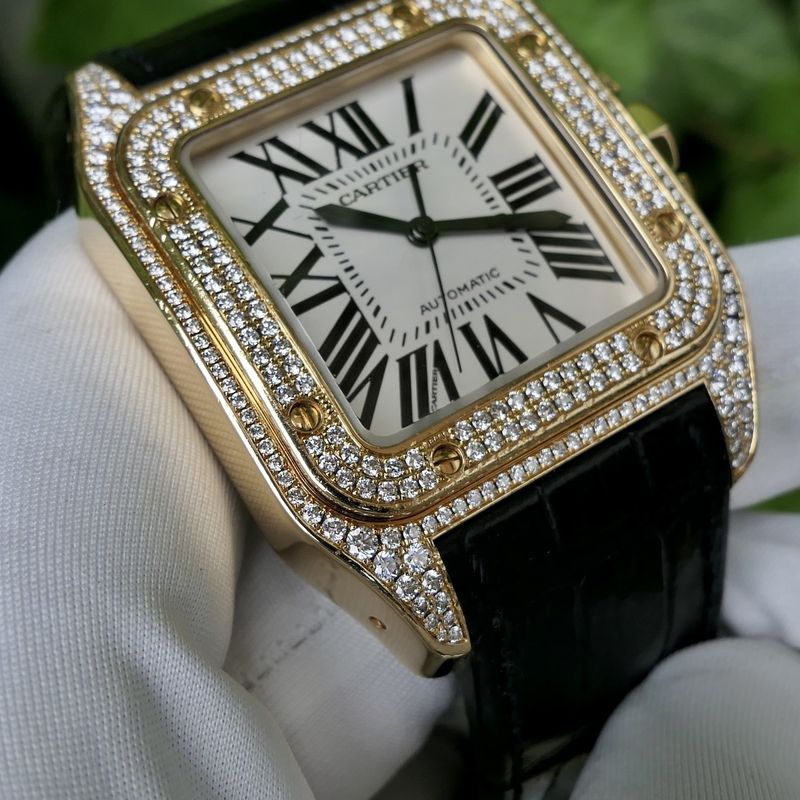 Image 27 of Cartier Santos 100 XL Automatic 2732 - W20071Y1; 18k gold watch with diamond setting