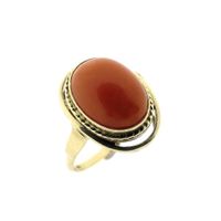 Gold ring with red coral | Vintage