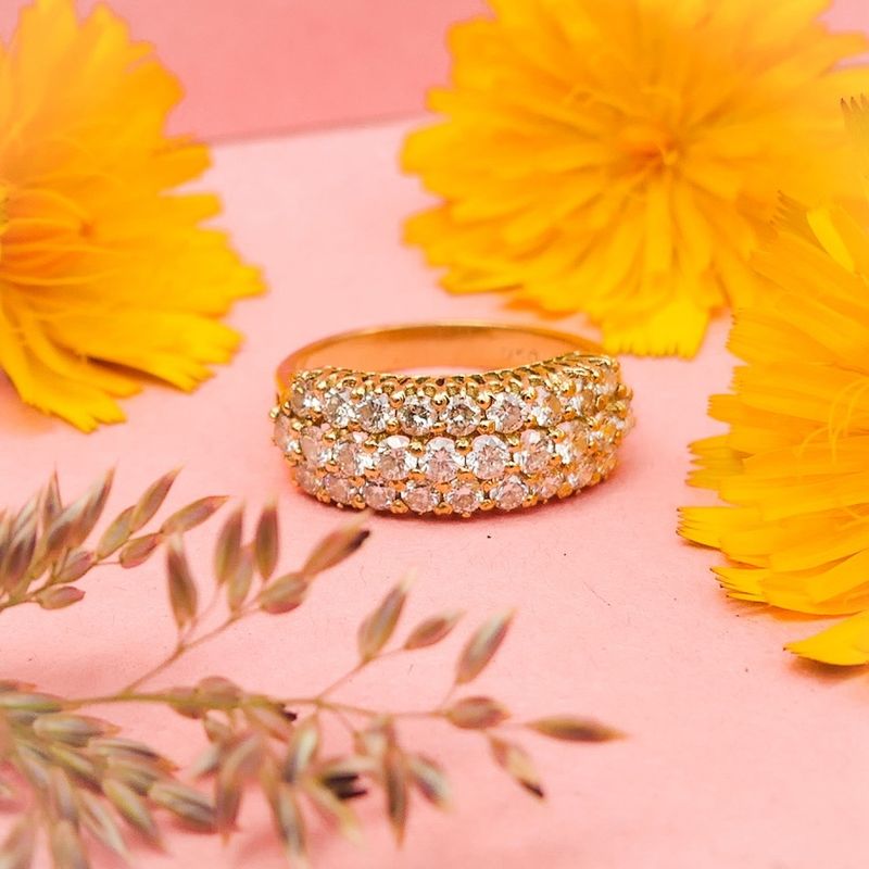 Image 7 of Gold ring with diamonds; 0.94 ct.