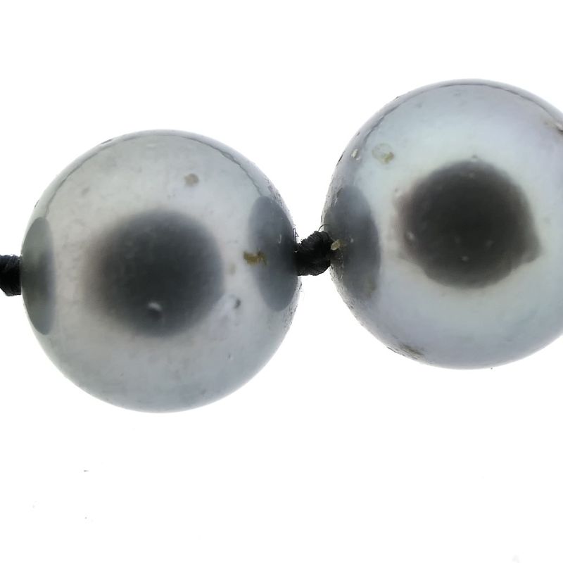 Image 6 of Tahitian pearl necklace with white gold clasp | 46 cm