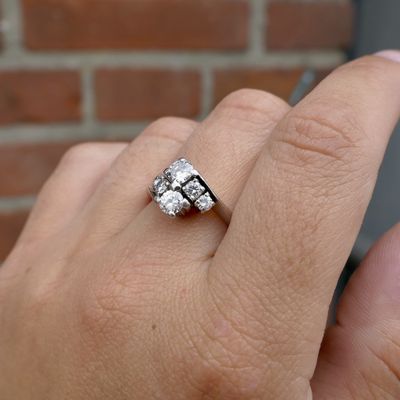 Image 2 of White gold ring with diamond 0.80 ct.