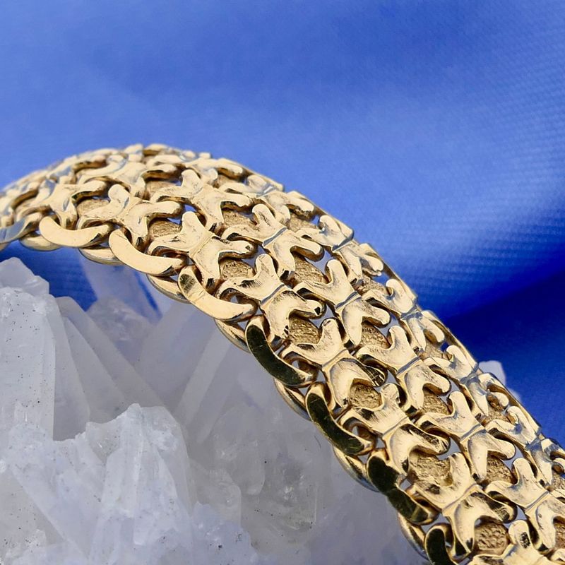 Image 2 of Golden Fantasy Link Bracelet