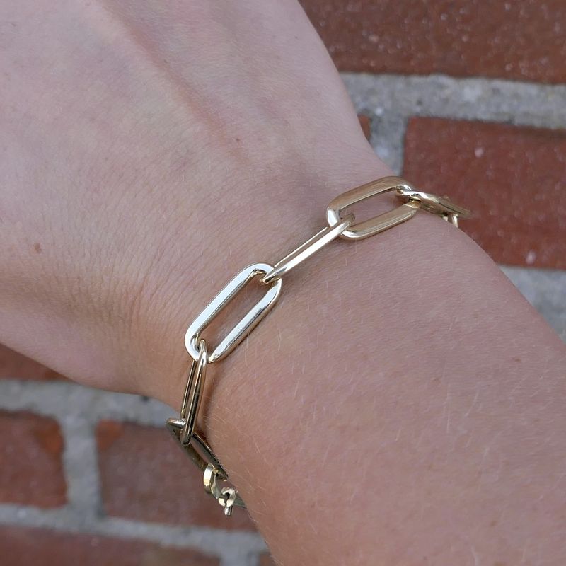 Image 11 of Gold closed forever bracelet.
