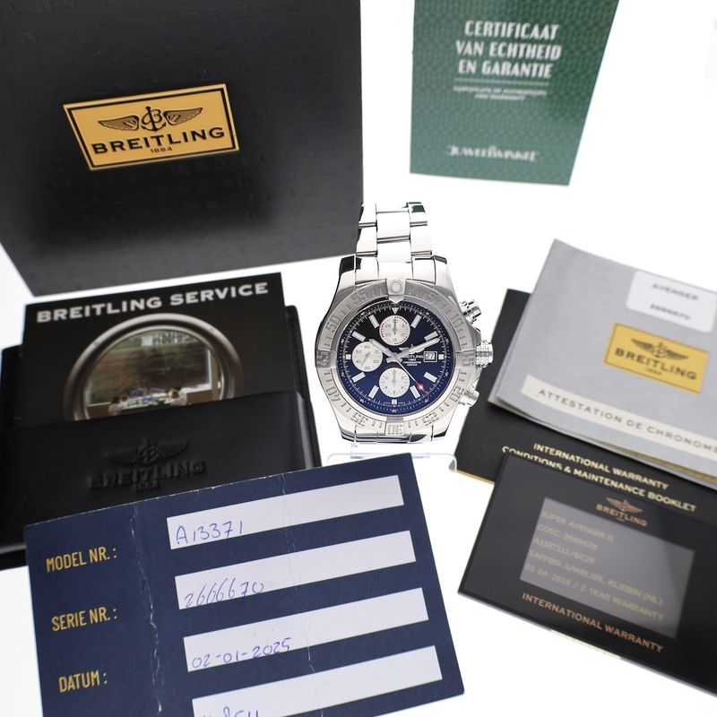 Image 20 of Breitling Super Avenger 'Black' A13371; Chronograph men's watch