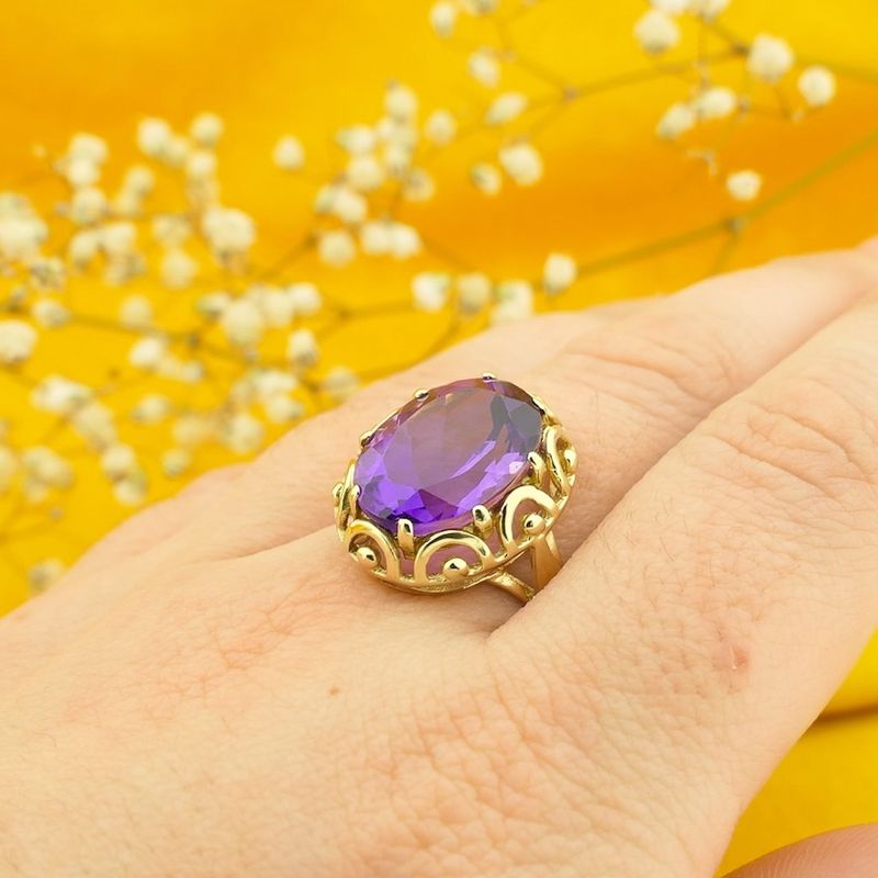 Image 4 of Gold ring with amethyst | Vintage