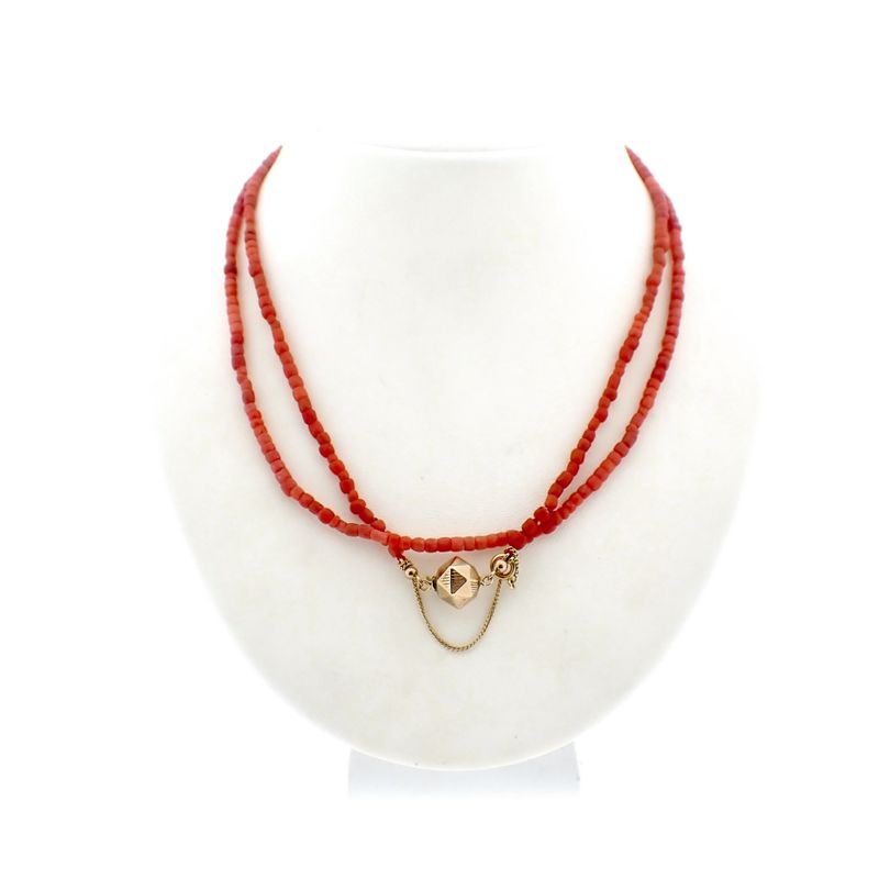 Image 1 of Vintage/antique red coral bead necklace with gold clasp | 81 cm