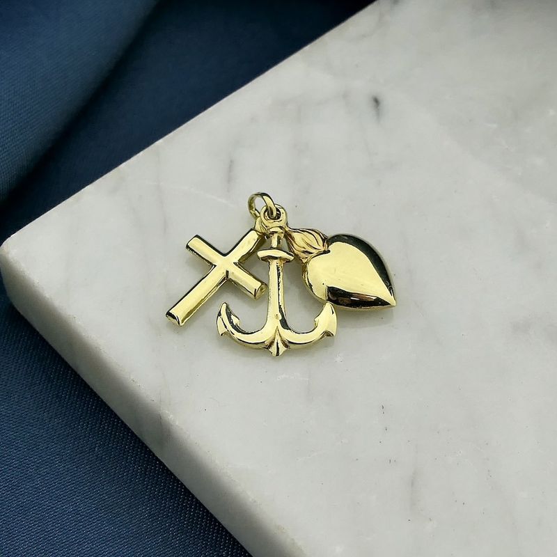 Image 4 of Gold pendant; Faith, hope and love